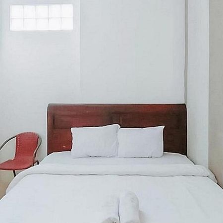 Reddoorz @ Tongas Probolinggo Exterior foto